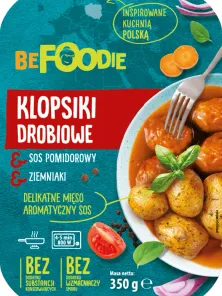 KLOPSIKI DROBIOWE W SOSIE POMIDOROWYM z ziemniakami